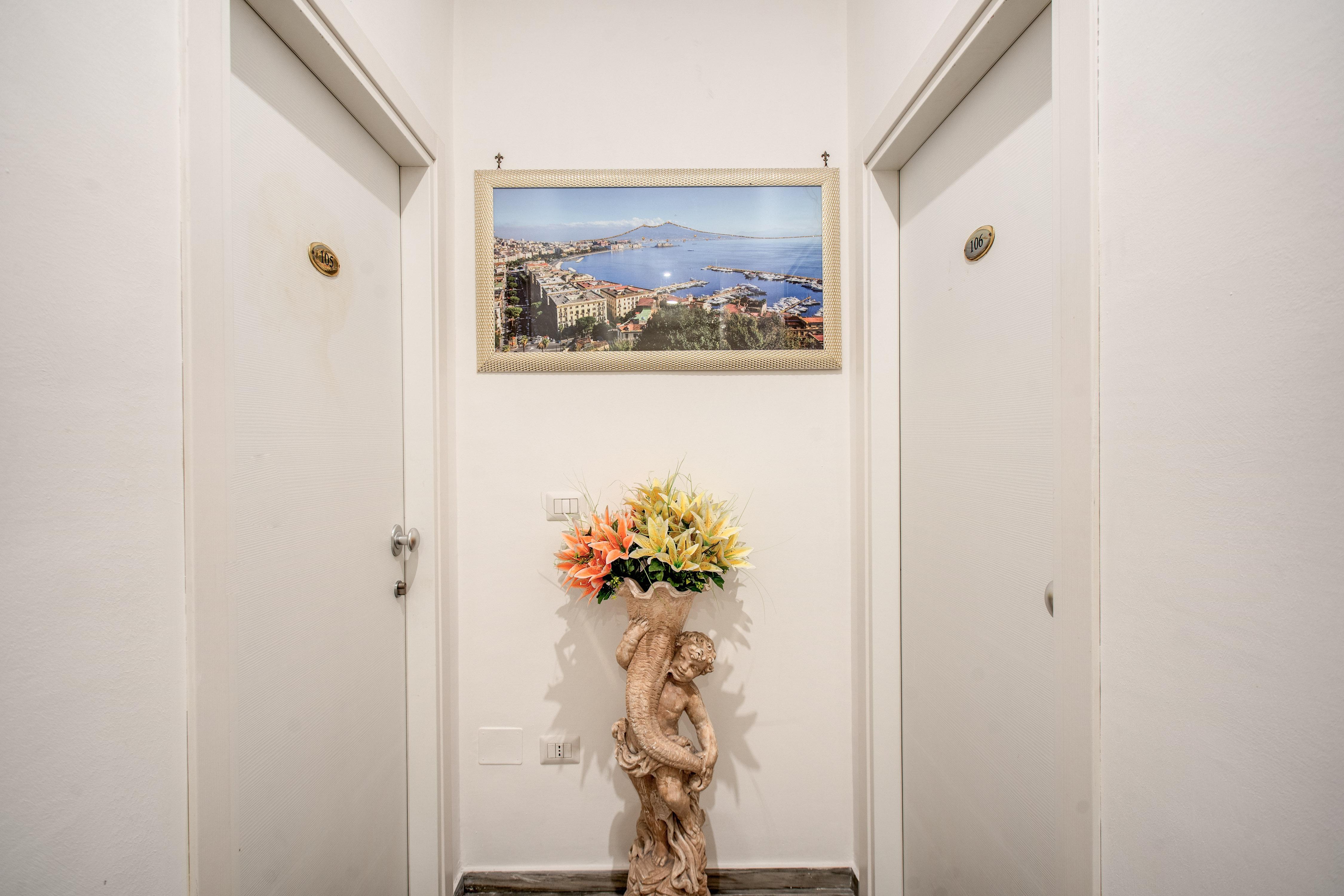 Napoli'S Gold Hotell Eksteriør bilde