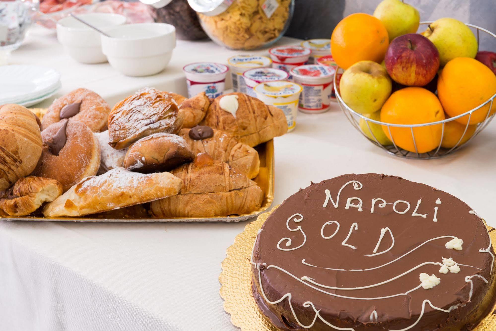Napoli'S Gold Hotell Eksteriør bilde